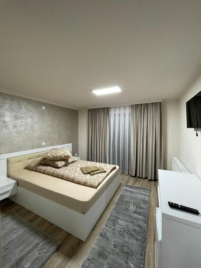 Conacul Pestera Ursilor Chiscau Экстерьер фото