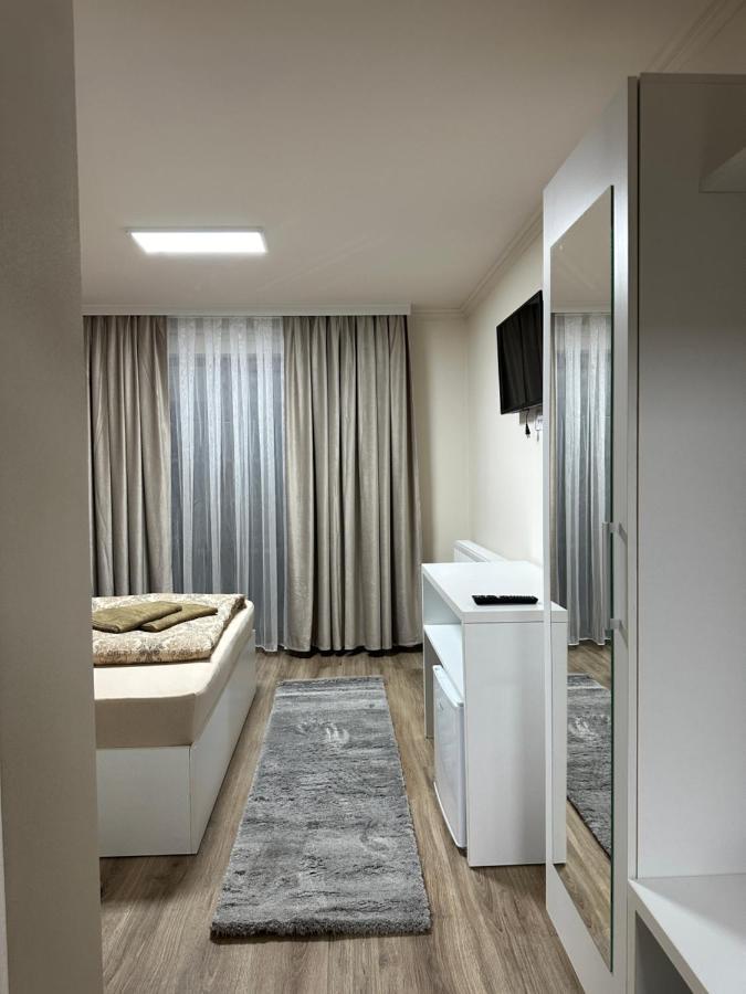 Conacul Pestera Ursilor Chiscau Экстерьер фото