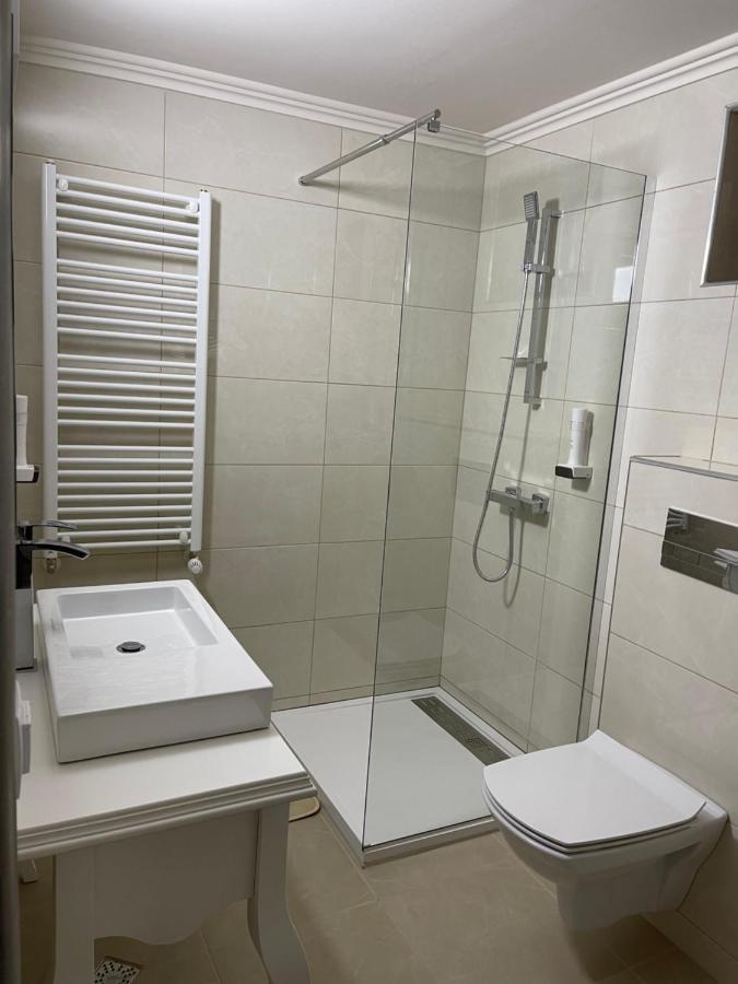 Conacul Pestera Ursilor Chiscau Экстерьер фото