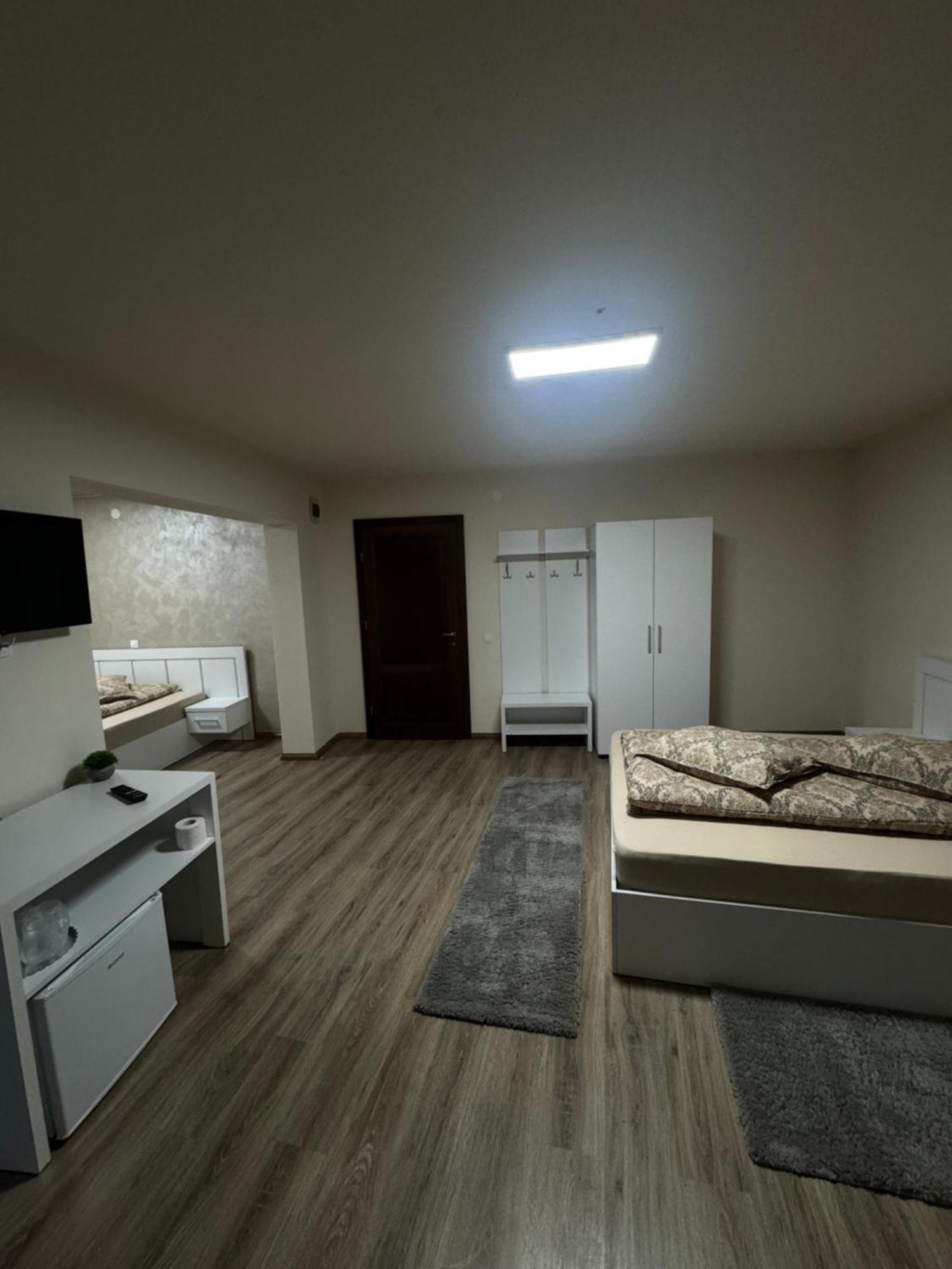 Conacul Pestera Ursilor Chiscau Экстерьер фото