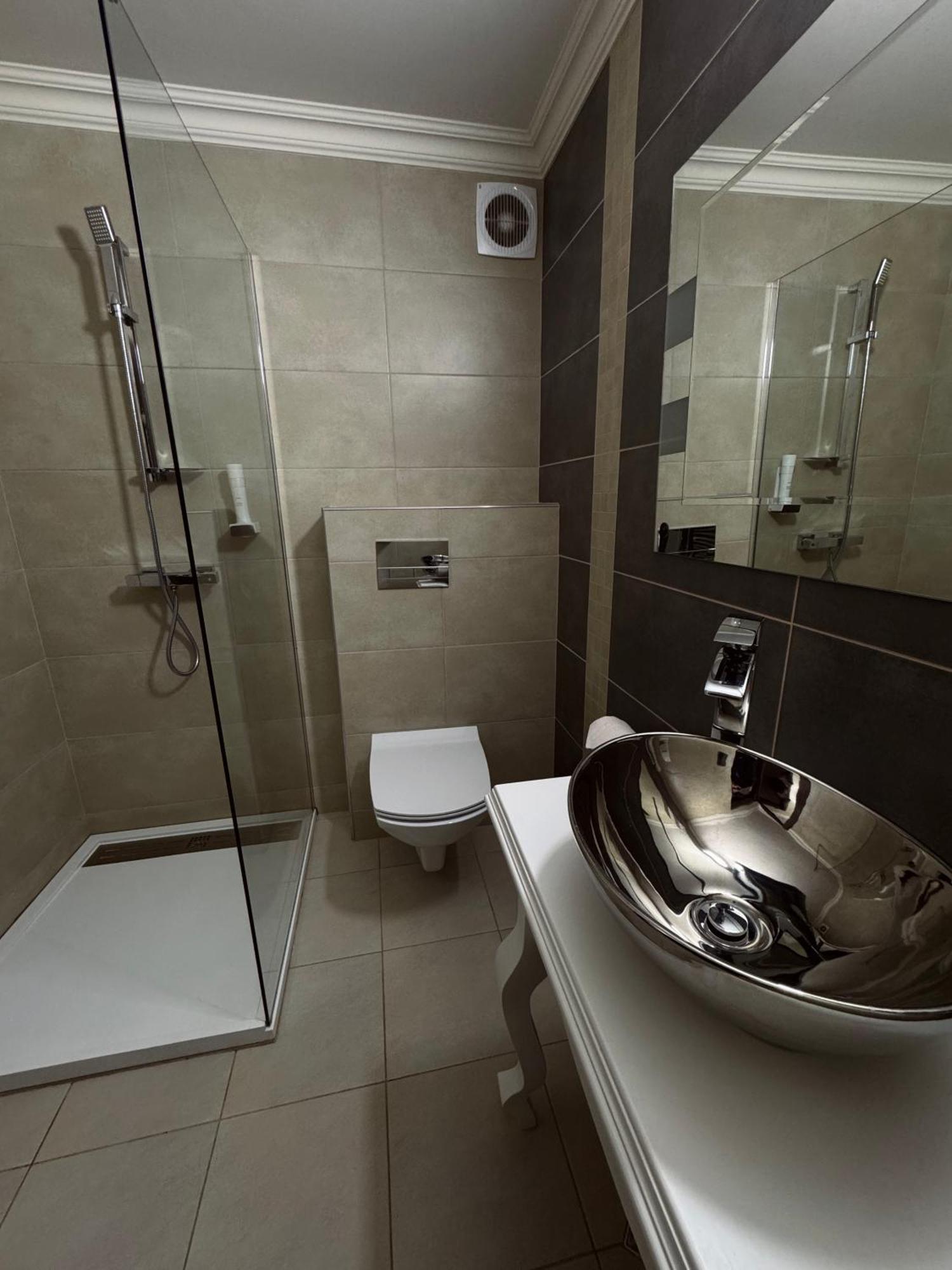 Conacul Pestera Ursilor Chiscau Экстерьер фото